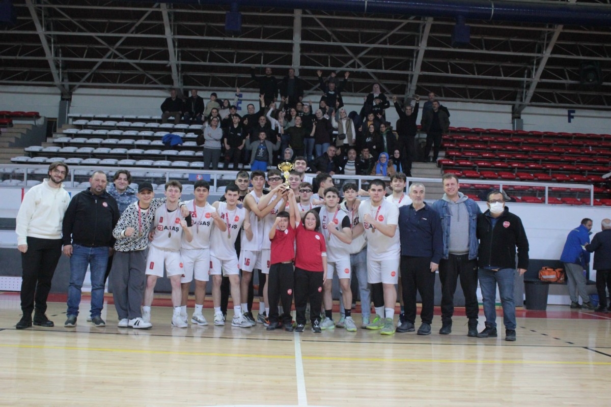 Akyazı Asaş Basketbol Takımı U18’de 'Namağlup Şampiyon'