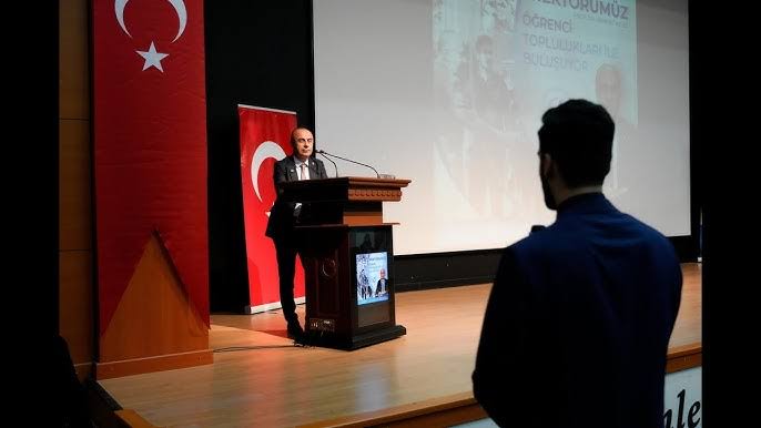 Rektör Prof. Dr. Mehmet Keleş uluslararası öğrencilerle buluştu