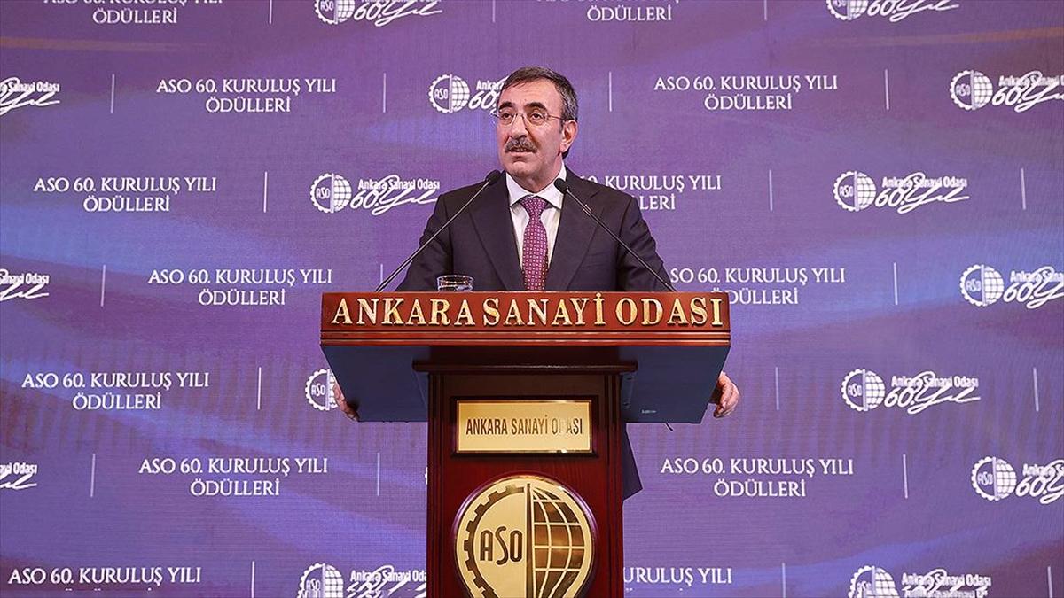 2026 için tek haneli enflasyona yeniden dönüşü öngörüyoruz