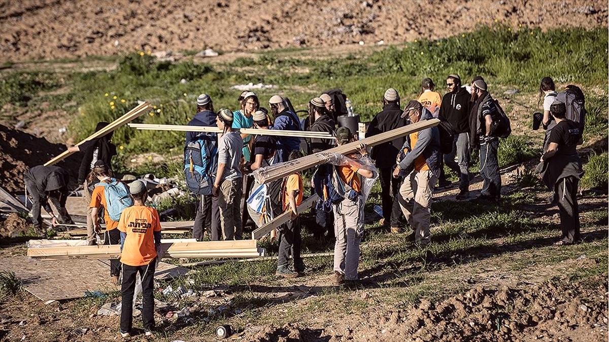 AB, şiddet eylemlerine karışan Yahudi yerleşimcilere yaptırım kararı aldı