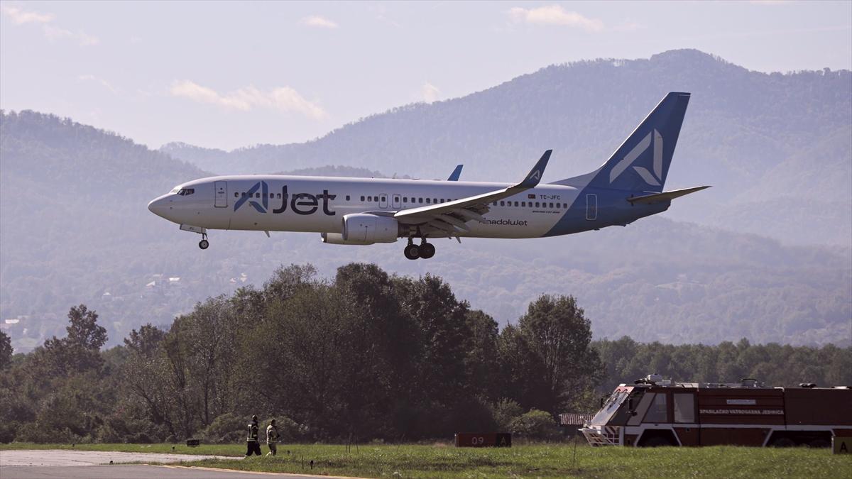 AJet İstanbul ile Bosna Hersek'in Tuzla kenti arasında uçak seferlerine başladı