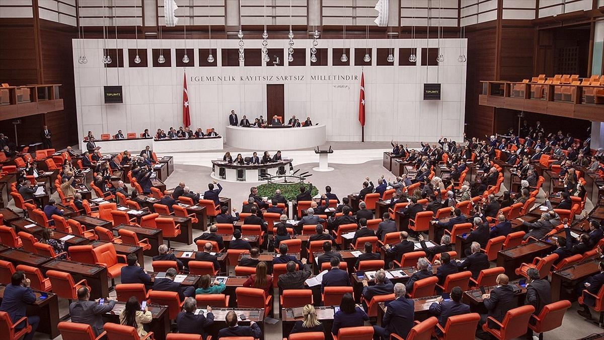 AK Parti'den çocukların korunmasına yönelik Meclis araştırma önergesi