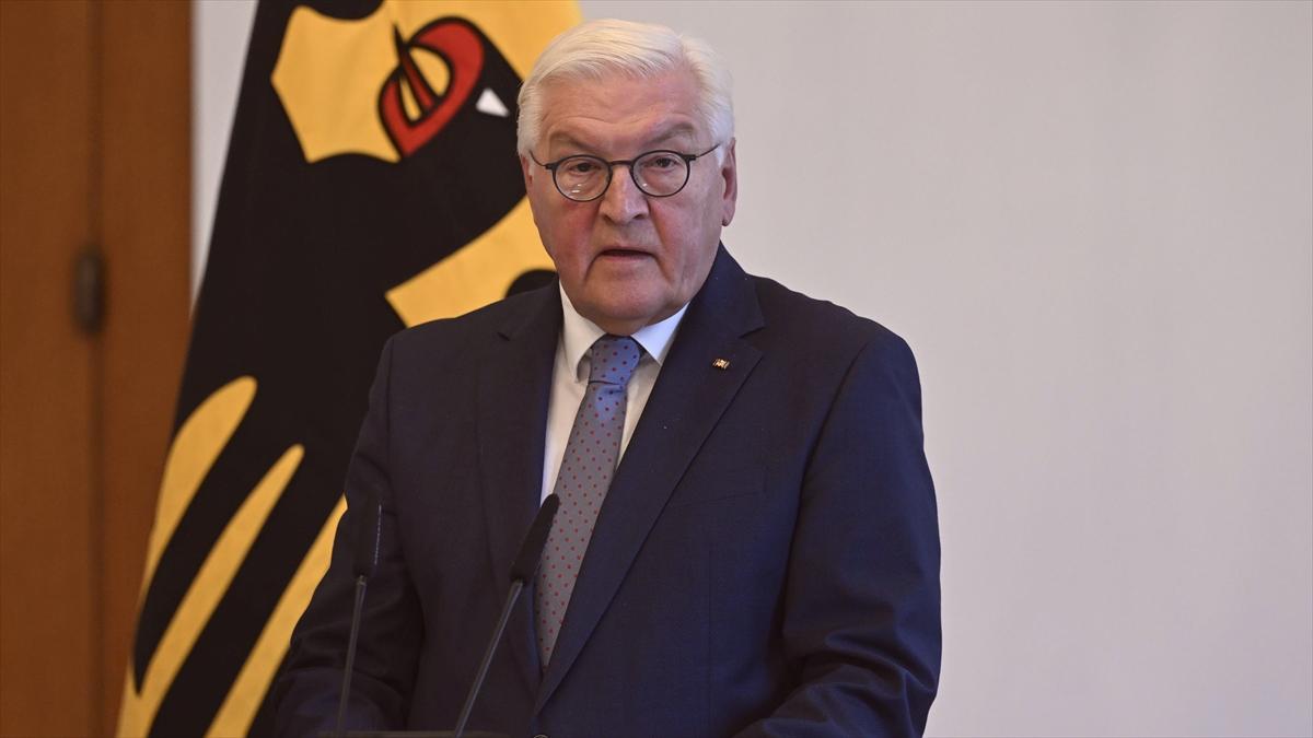 Almanya Cumhurbaşkanı Steinmeier, meclisin feshiyle ilgili kararını 27 Aralık'ta verecek