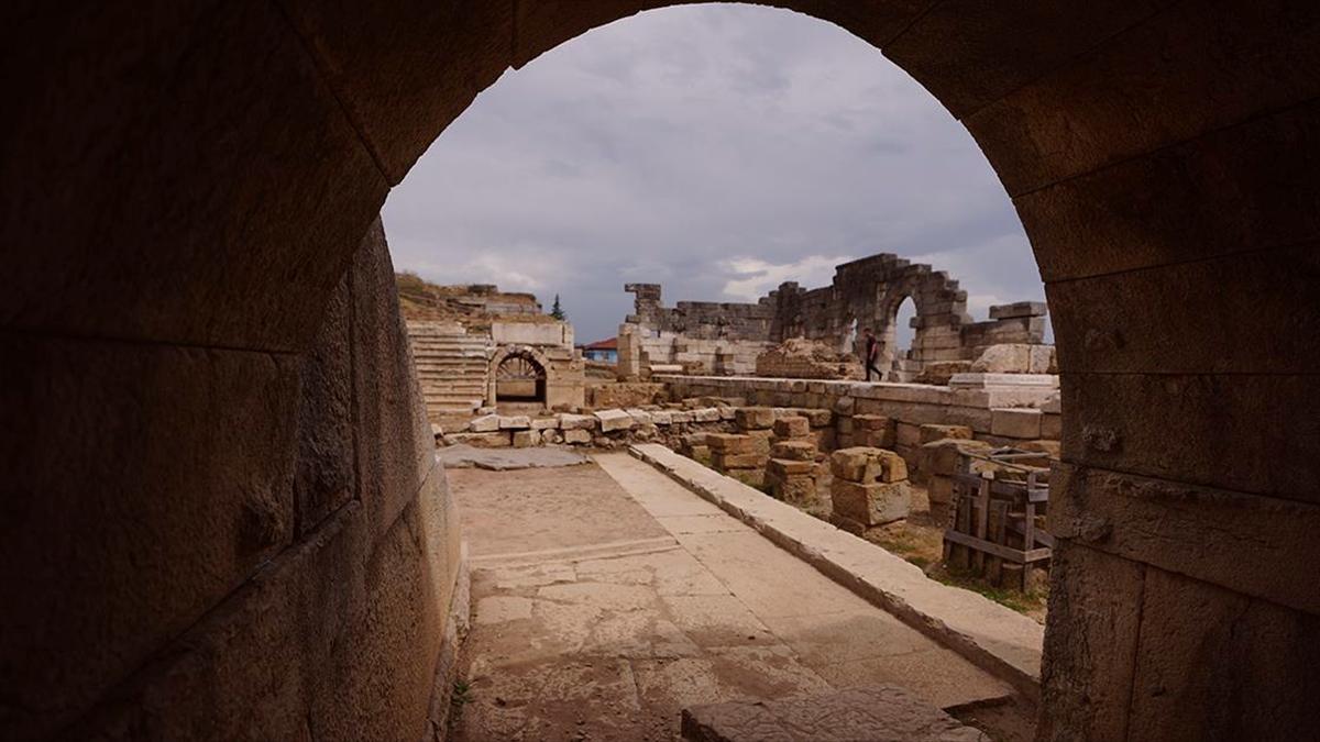 Antik Kent Kazı Çalışmaları ve Bulunan Eserler