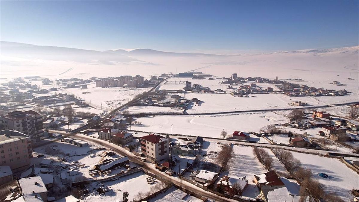 Ardahan Göle'de termometreler gece eksi 24'ü gösterdi