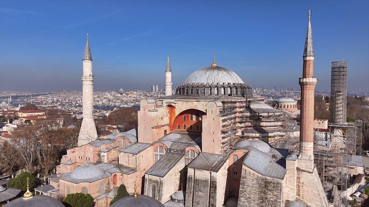 Ayasofya-i Kebir Cami-i Şerifi'nin kubbesi restorasyon için sökülecek