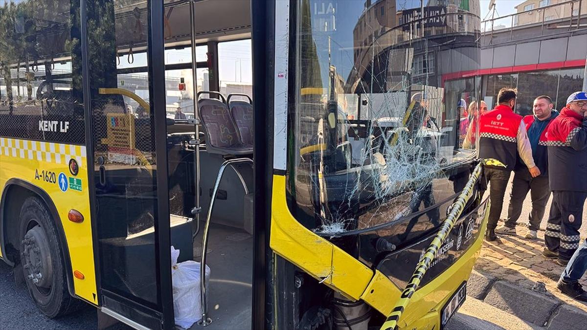 Başakşehir'de İETT otobüsünün çarptığı 1 kişi öldü, 1 kişi yaralandı