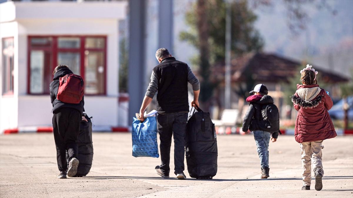 BM Uluslararası Göç Örgütü: Geçen hafta ülke dışında yaşayan 100 bin Suriyeli evlerine döndü