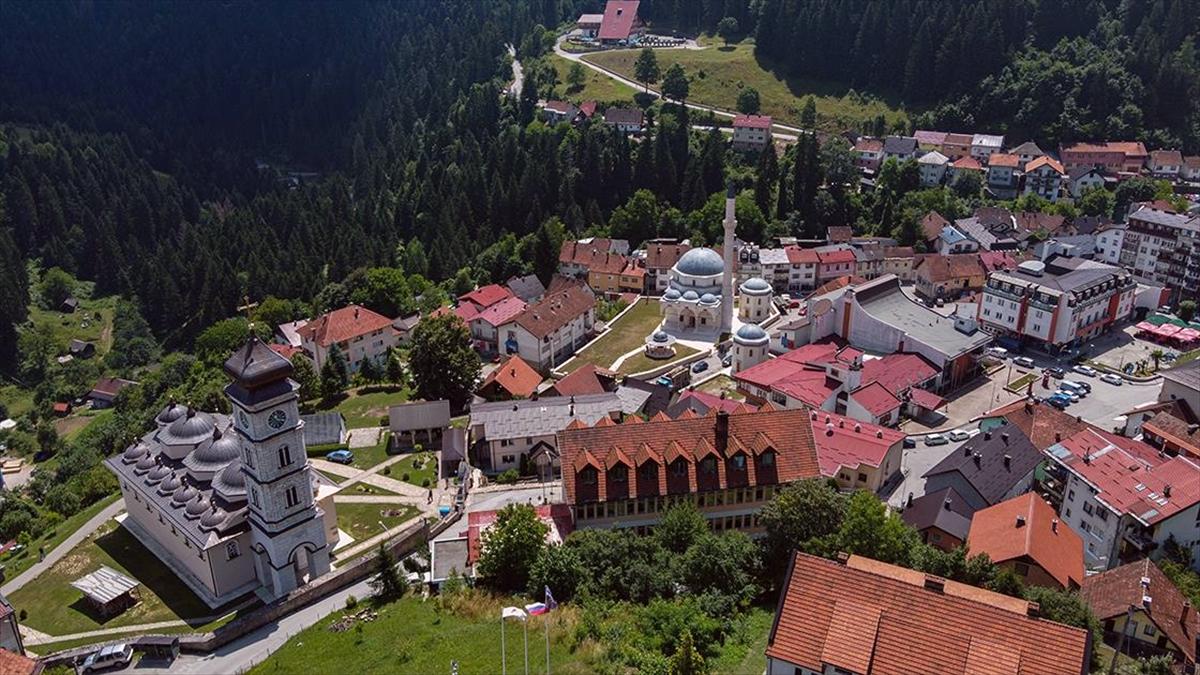 Bosna Hersek'te savaşta yıkılan tarihi Sinan Bey Camisi 12 Temmuz'da ibadete açılacak