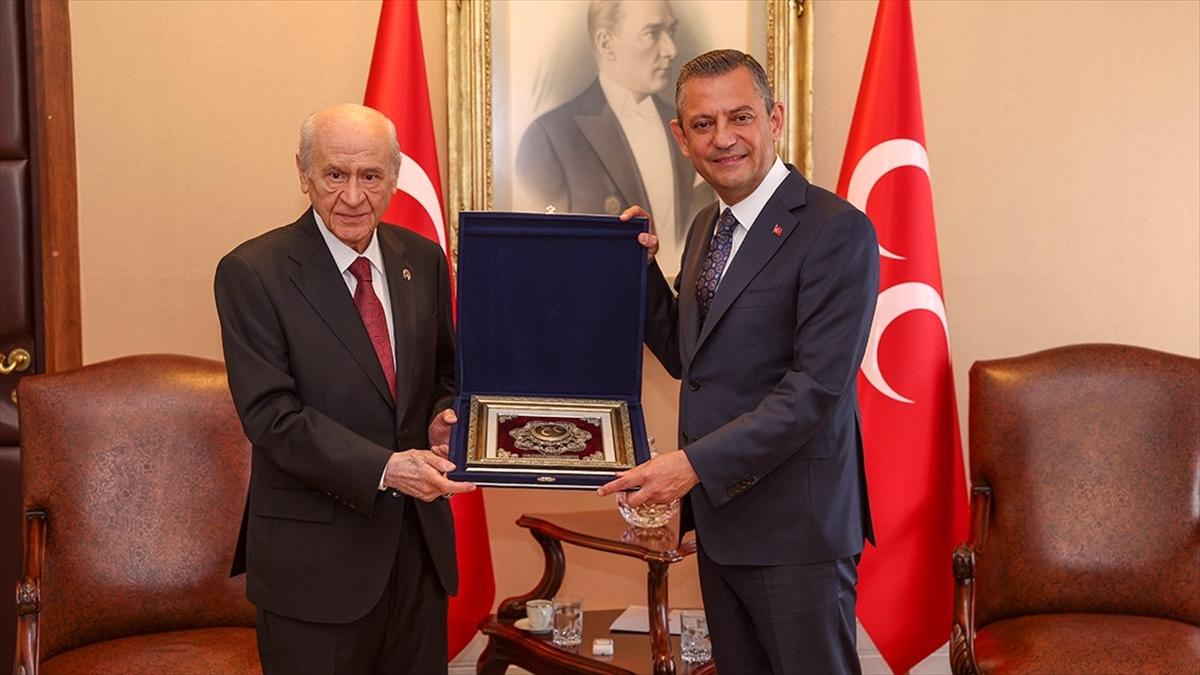 CHP Genel Başkanı Özel, MHP Genel Başkanı Bahçeli'yi ziyaret etti