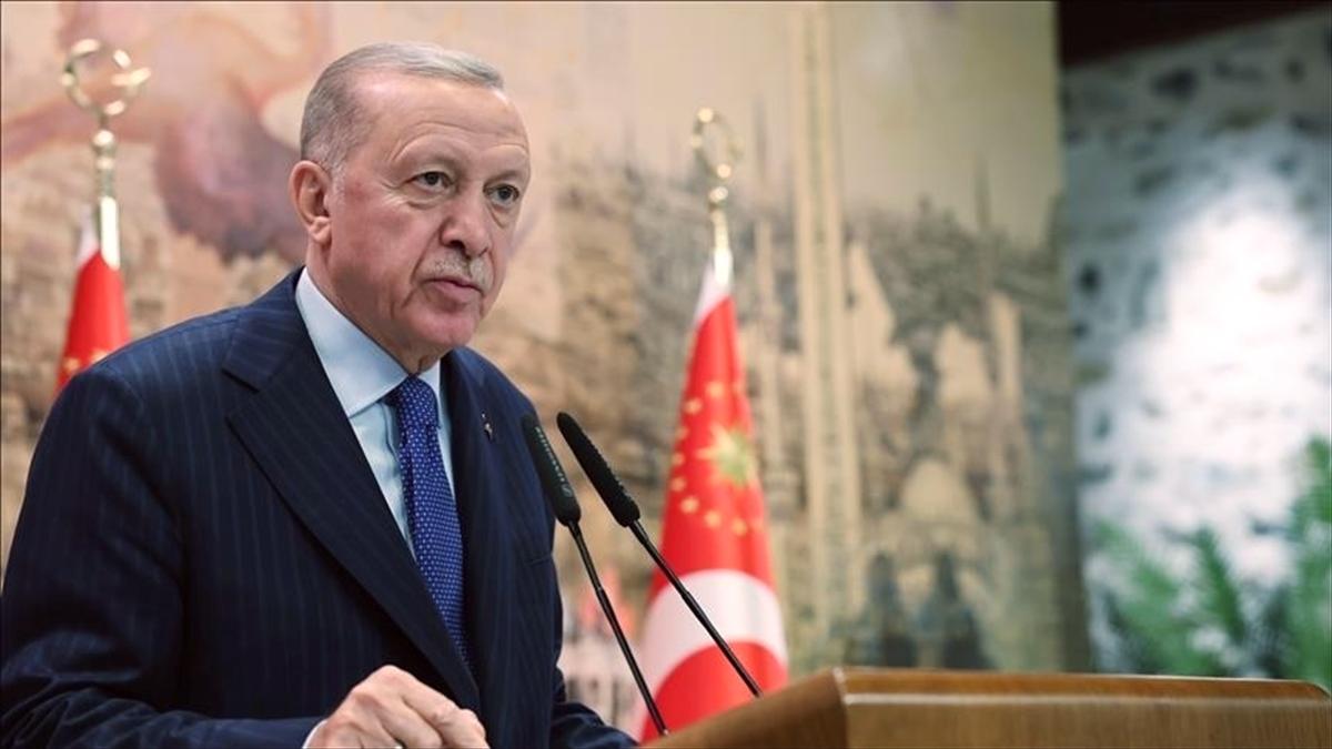 Cumhurbaşkanı Erdoğan: Erzurum Kongresi'nin 105. yıl dönümünde aynı ilkeler doğrultusunda yolumuza devam ediyoruz