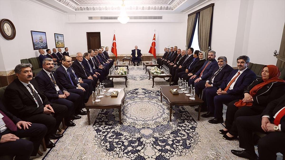 Cumhurbaşkanı Erdoğan, Irak Türkmen toplumu ve Irak Sünni toplumu temsilcilerini kabul etti