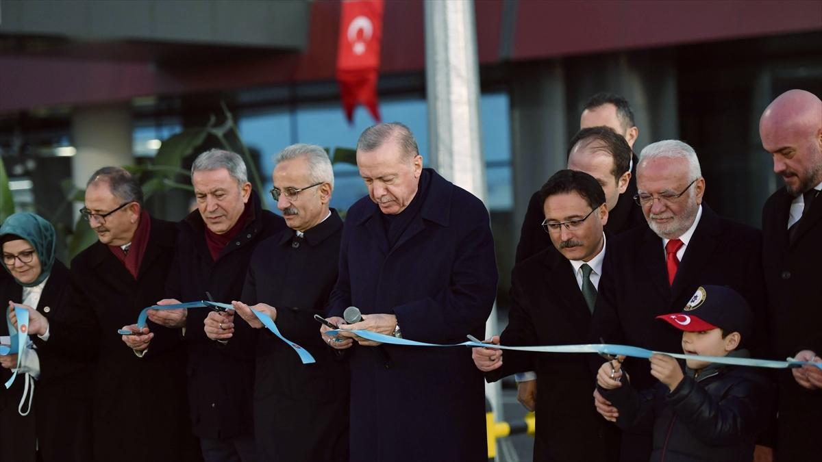 Cumhurbaşkanı Erdoğan, Kayseri'de Açılışlara Katıldı