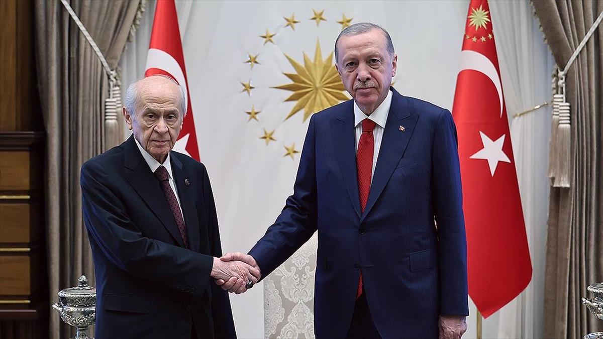 Cumhurbaşkanı Erdoğan, MHP Genel Başkanı Bahçeli ile bir araya geldi