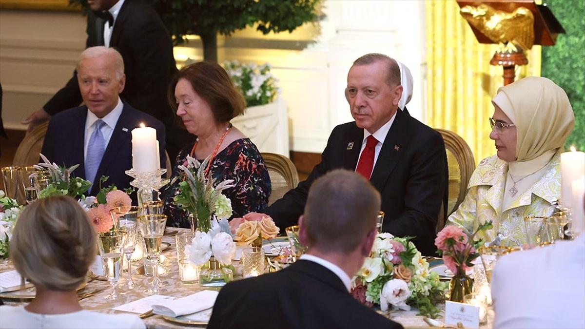 Cumhurbaşkanı Erdoğan ve eşi, ABD Başkanı Biden'ın verdiği resmi yemeğe katıldı