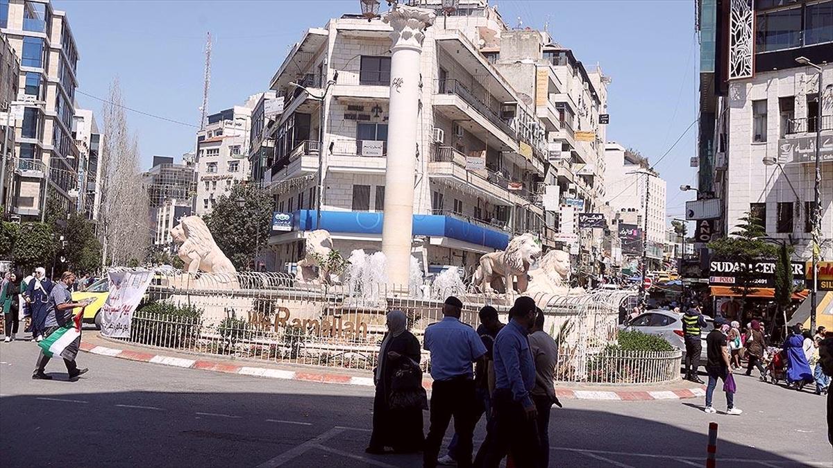 Gazze'de devam eden İsrail saldırıları, Batı Şeria’da bayram sevincine gölge düşürdü