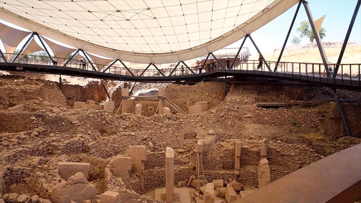 Göbeklitepe: Neolitik Döneme Işık Tutuyor