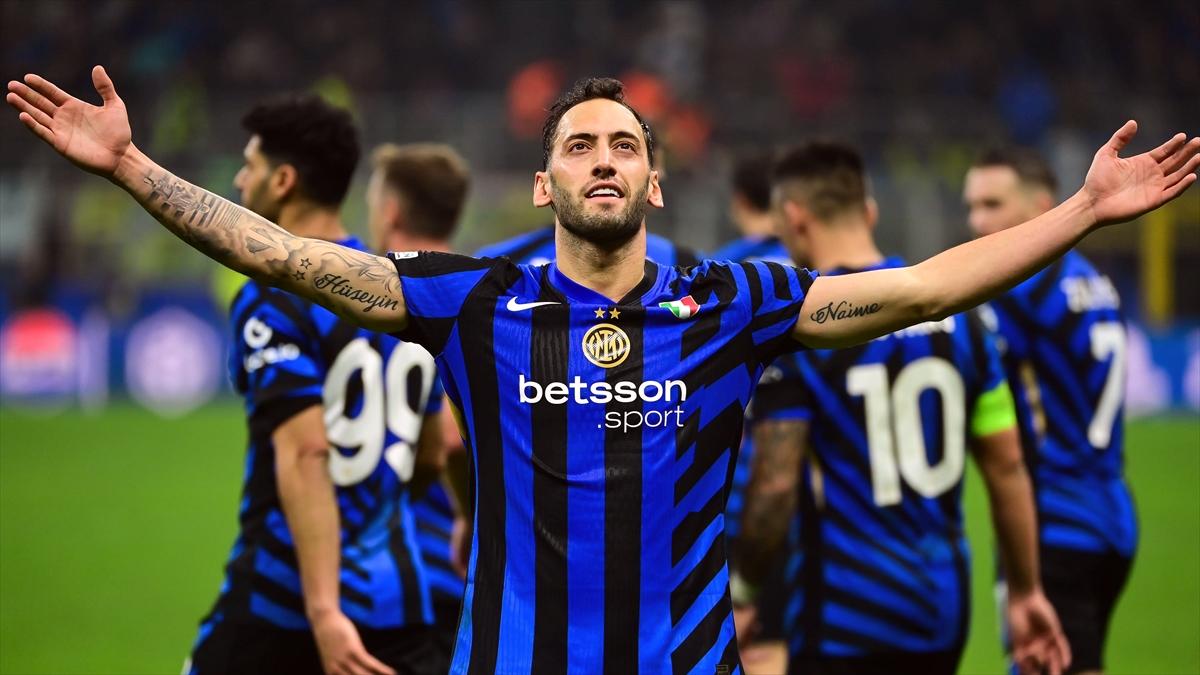 Hakan Çalhanoğlu, Inter'de kasım ayının futbolcusu seçildi