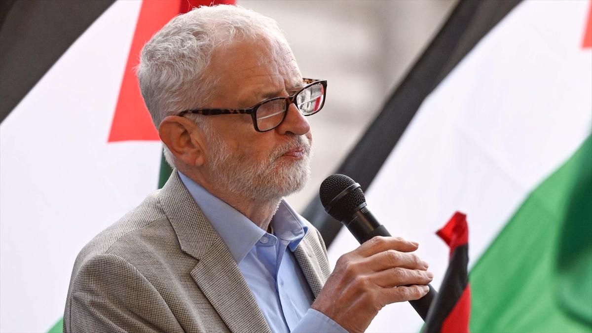 İngiltere'de iktidar partisinin eski lideri Corbyn, Ayşenur Ezgi Eygi'nin katledilmesine ilişkin konuştu