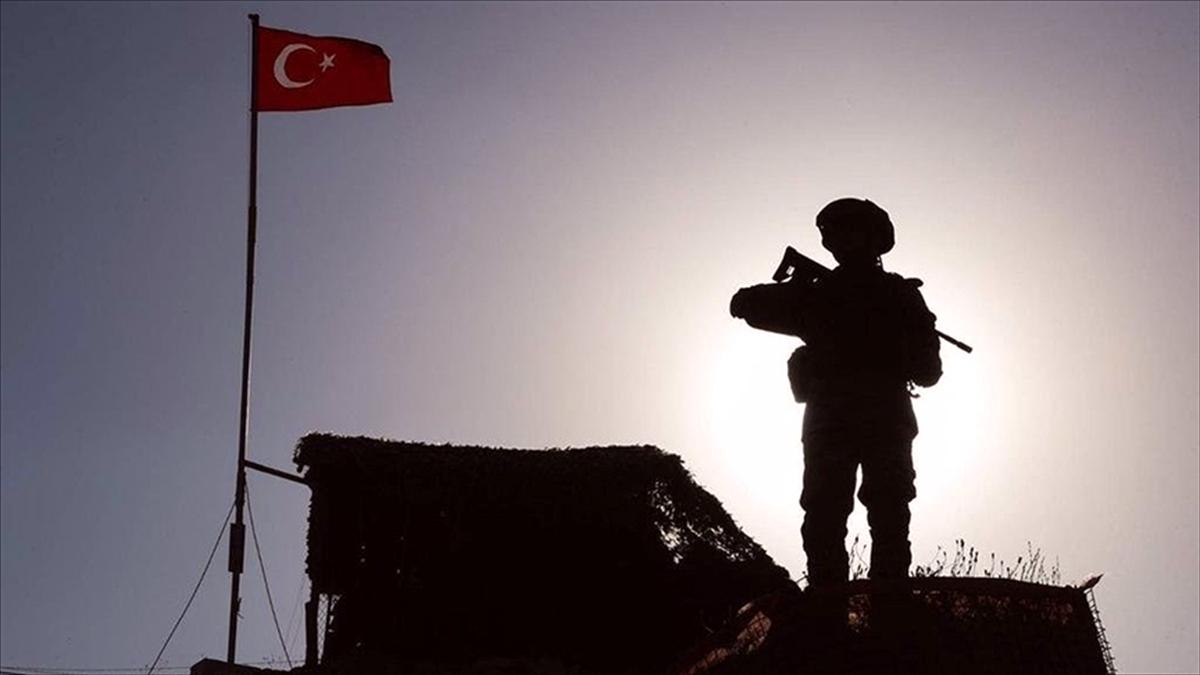 Irak'ın kuzeyindeki barınma alanlarından kaçan 2 PKK'lı teslim oldu