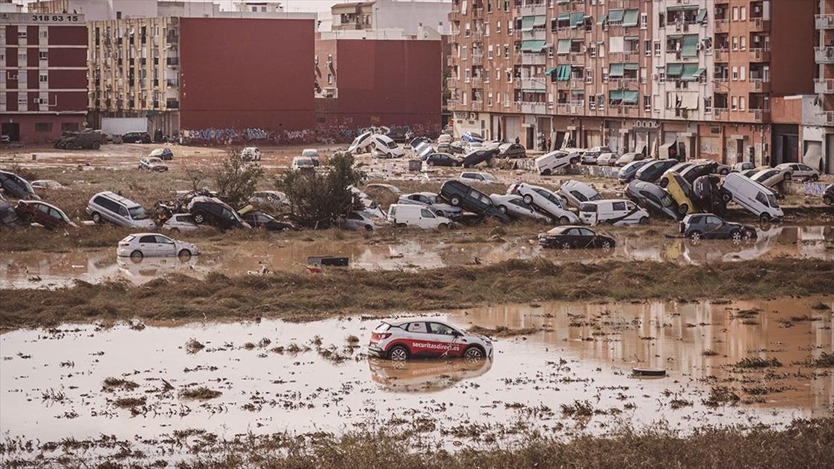 İspanya'daki sel felaketinde hayatını kaybedenlerin sayısı 205'e çıktı