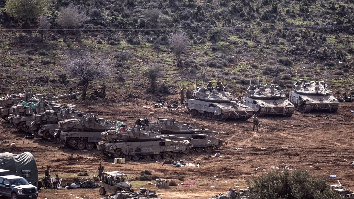 İsrail, Lübnan'ın güneyinden çekilmesi gerekirken orduya kalma talimatı verdi