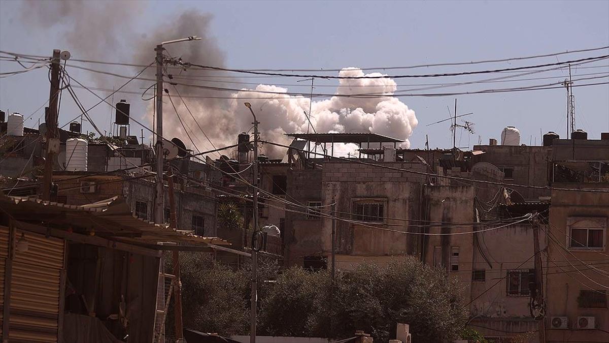 İsrail ordusu Batı Şeria'nın Tulkerim kentine hava saldırısı düzenledi