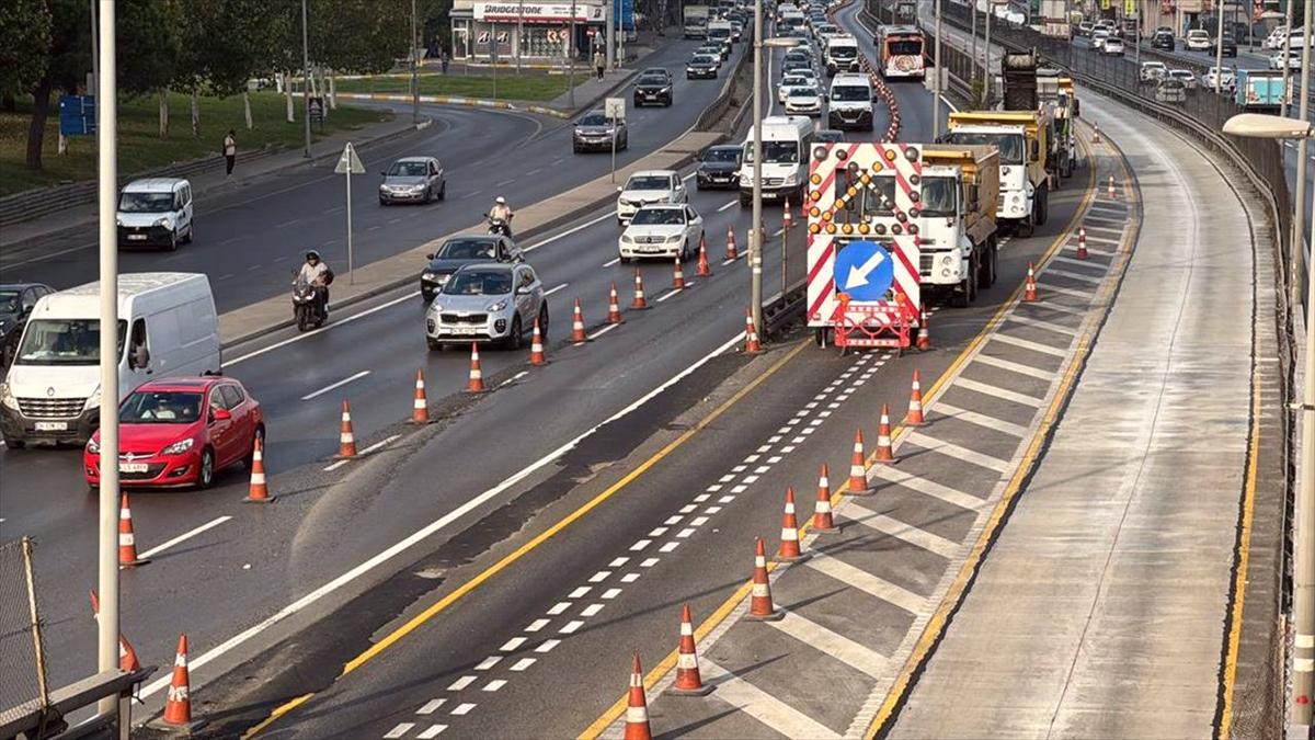 İstanbul'da Beyaz Yol Çalışması