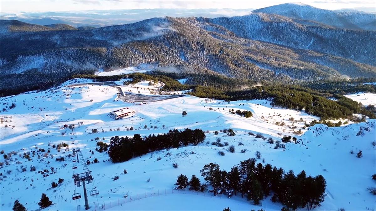 Karabük'teki Keltepe Kayak Merkezi'nde sezon başladı