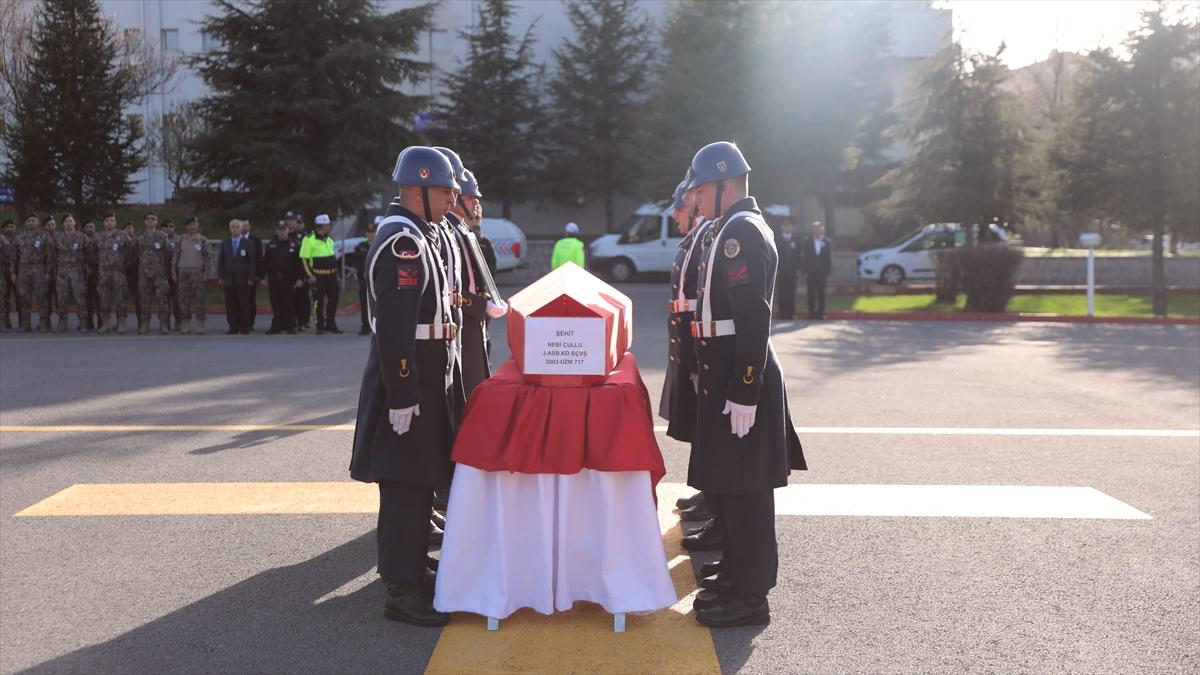 Kayseri'de cezaevi ring aracının devrilmesi sonucu yaralanan astsubay, hastanede şehit oldu