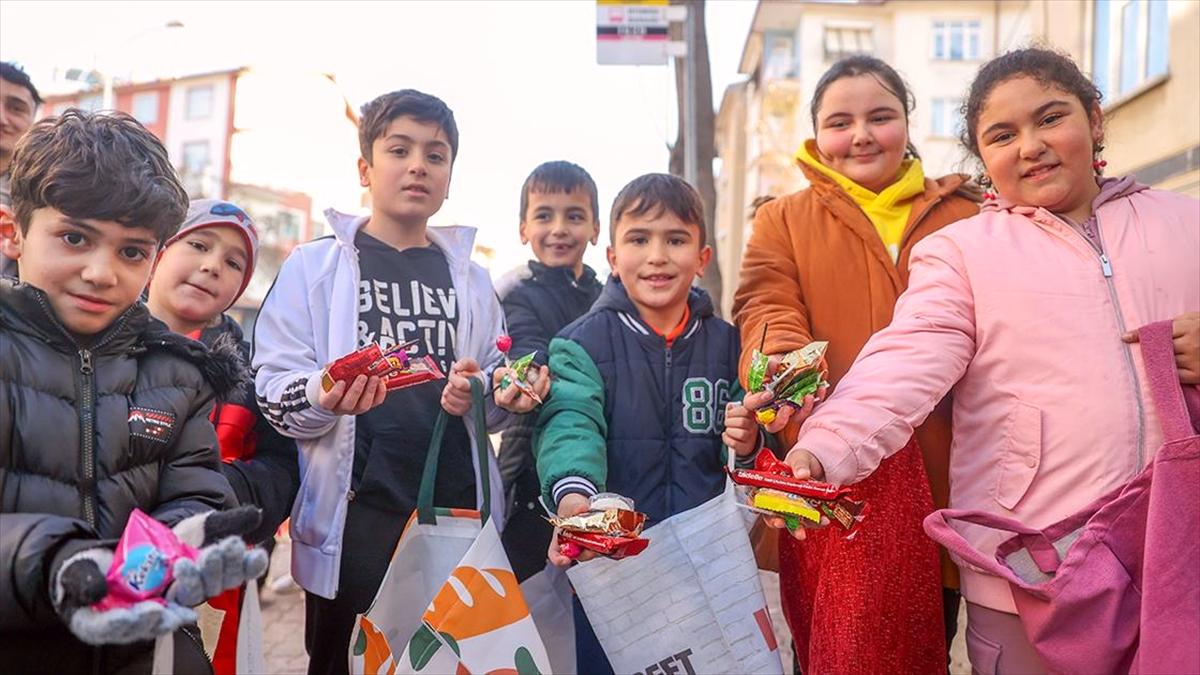 Konya'da çocuklar üç ayları 