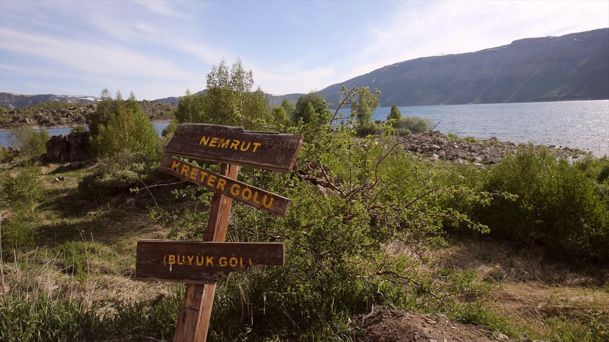 Nemrut Kalderası doğaseverleri ağırlamaya başladı