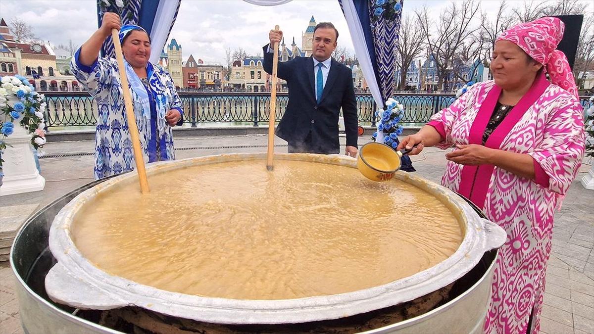 Nevruz Bayramı ve sümelek tatlısı geleneği yüzyıllardır Özbekistan'da yaşatılıyor