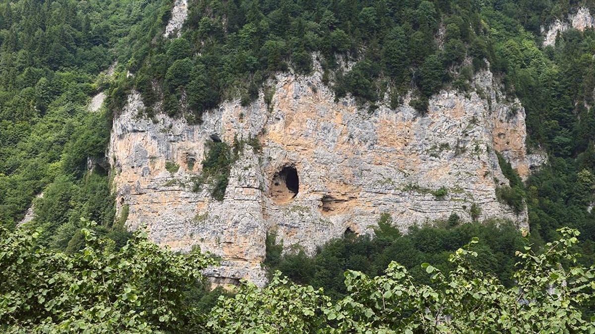 Şahinkaya Tepesi, Türkiye haritasını andıran kayalık alanıyla merak uyandırıyor