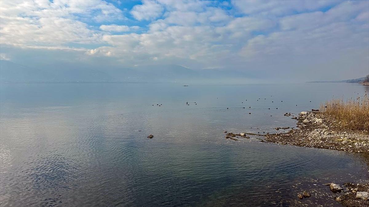 Sapanca Gölü'ndeki su seviyesi bir haftada 13 santimetre arttı