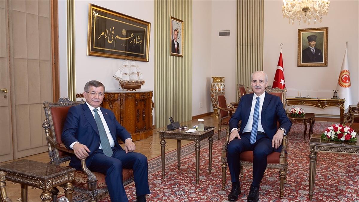 TBMM Başkanı Kurtulmuş, Gelecek Partisi Genel Başkanı Davutoğlu'nu kabul etti