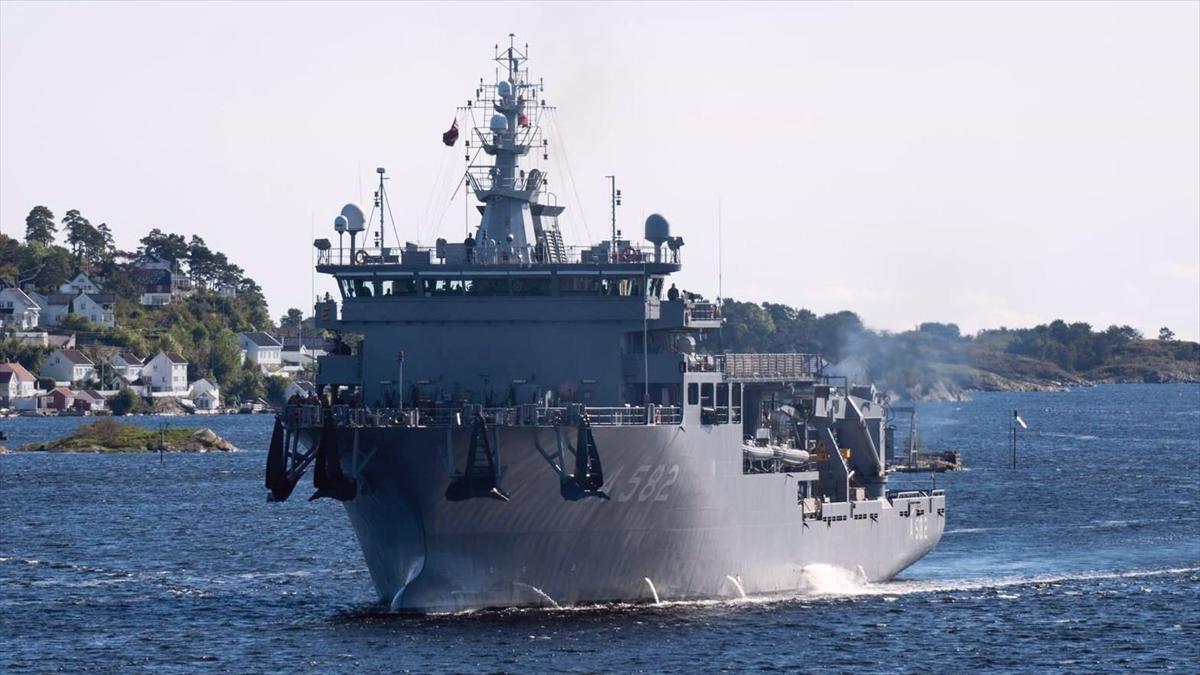 TCG ALEMDAR, DYNAMIC MONARCH-24 tatbikatında denizaltı kurtarma eğitimleri icra etti