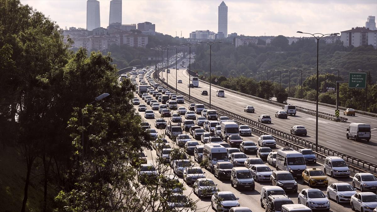 Trafiğe kasımda 188 bin 966 taşıtın kaydı yapıldı