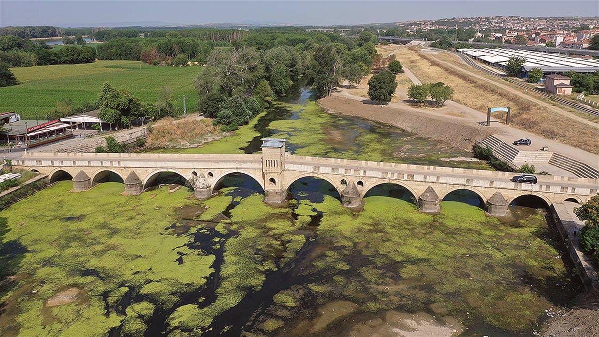 Tunca Nehri'nin bazı bölümlerinde kuraklık nedeniyle su akışı durdu