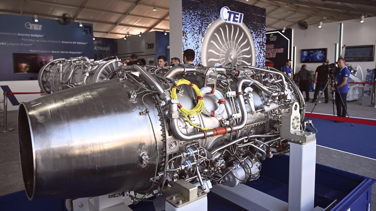 Türkiye'nin ilk milli turbofan uçak motoru TEI-TF6000, TEKNOFEST Adana'da sergileniyor