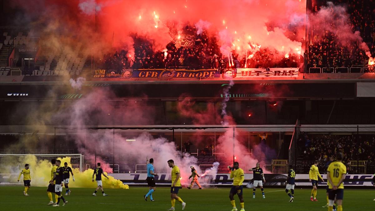 UEFA'dan Fenerbahçe'ye 3 maç deplasman yasağı