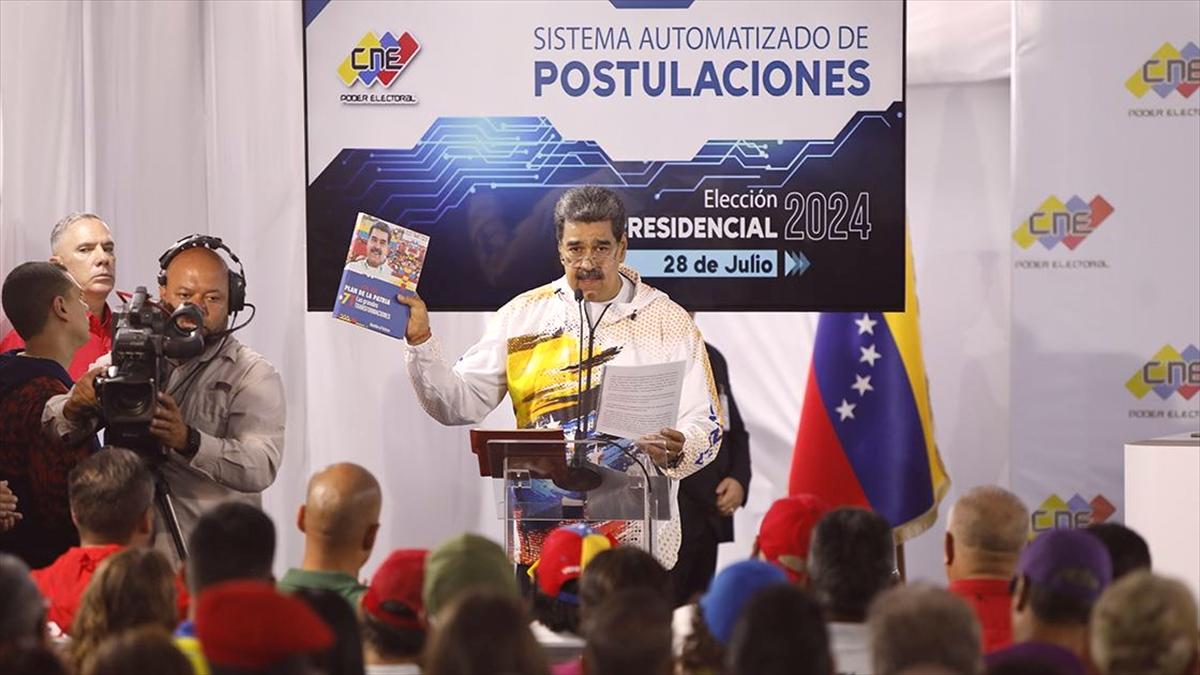 Venezuela Devlet Başkanı Maduro, partisinin devlet başkanı adayı oldu