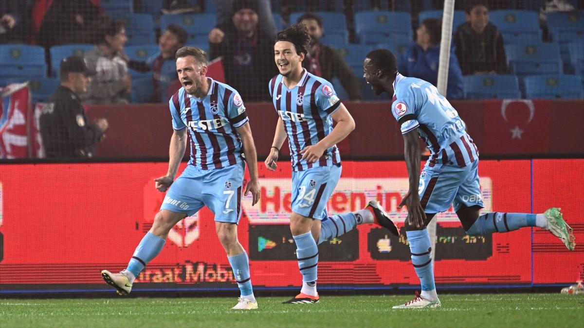 Ziraat Türkiye Kupası'nda Trabzonspor, Fatih Karagümrük'ü mağlup etti