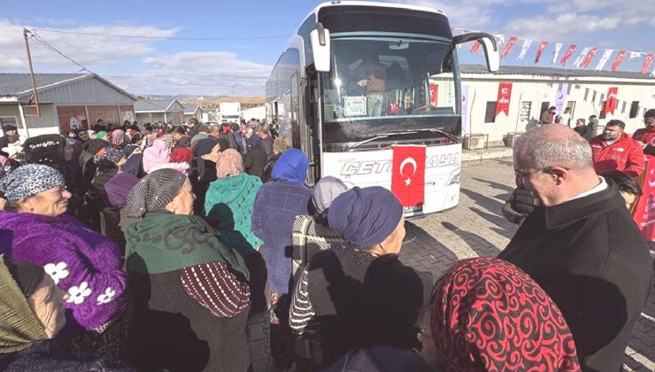 Elazığ’da misafir edilen 218 Ahıska Türkü aile kalıcı iskanları için Ahlat’a uğurlandı