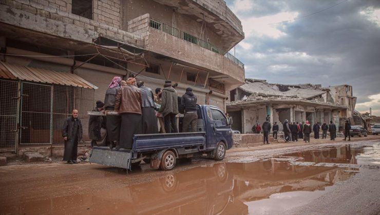 Esed rejim güçlerinin, Suveyda ilinde protestoculara açtığı ateşte bir sivil öldü