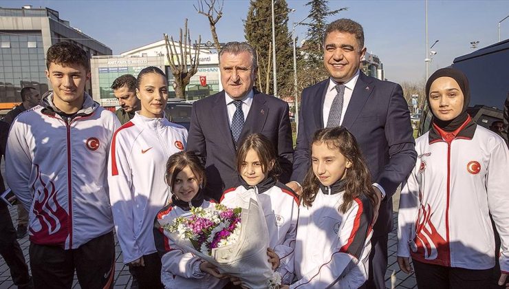 Gençlik ve Spor Bakanı Bak: Gençlerimizin araştırmacı olmasını istiyoruz