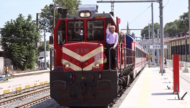 Sirkeci-Kazlıçeşme Raylı Sistem Hattı pazartesi günü hizmete açılıyor