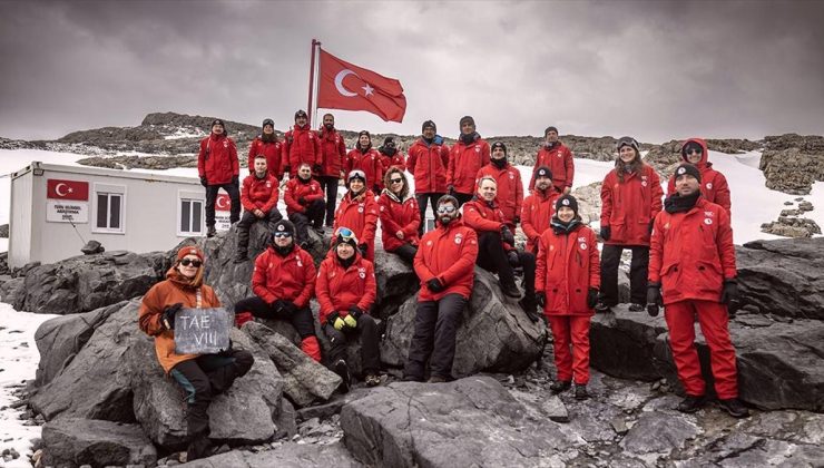 Türk bilim insanları, dünyanın geleceği için sorularının cevaplarını Antarktika’da aradı