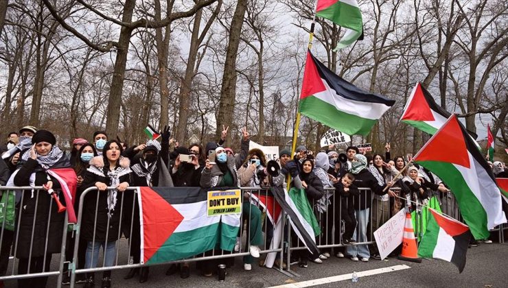 ABD’de yapılan Filistinlilere ait gayrimenkul satış toplantısı protesto edildi