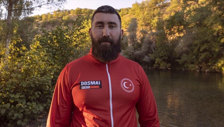 Altın kemerli kick boksçu Muhammed Dursun, Dubai’de şampiyonluk hedefliyor